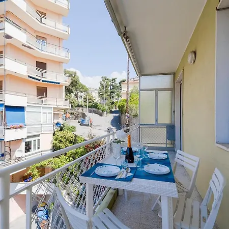 Apartamento Guesthost - Porto Sole Vacation *