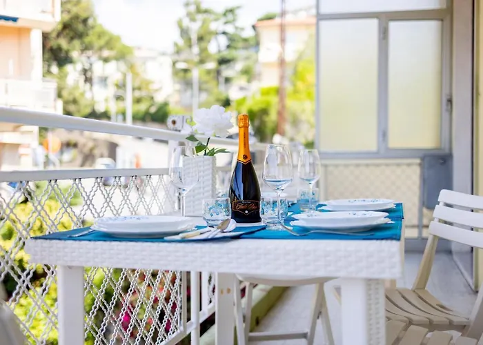 Guesthost - Porto Sole Vacation Appartement *